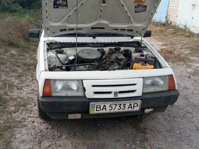 Белый ВАЗ 2109, объемом двигателя 0 л и пробегом 260 тыс. км за 846 $, фото 3 на Automoto.ua