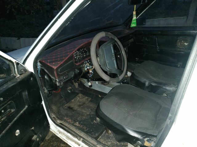 Білий ВАЗ 2109, об'ємом двигуна 1.5 л та пробігом 230 тис. км за 381 $, фото 2 на Automoto.ua