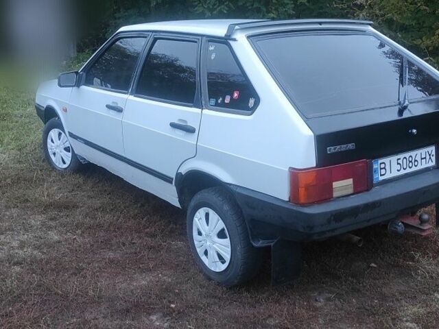 Белый ВАЗ 2109, объемом двигателя 1.3 л и пробегом 200 тыс. км за 1300 $, фото 6 на Automoto.ua