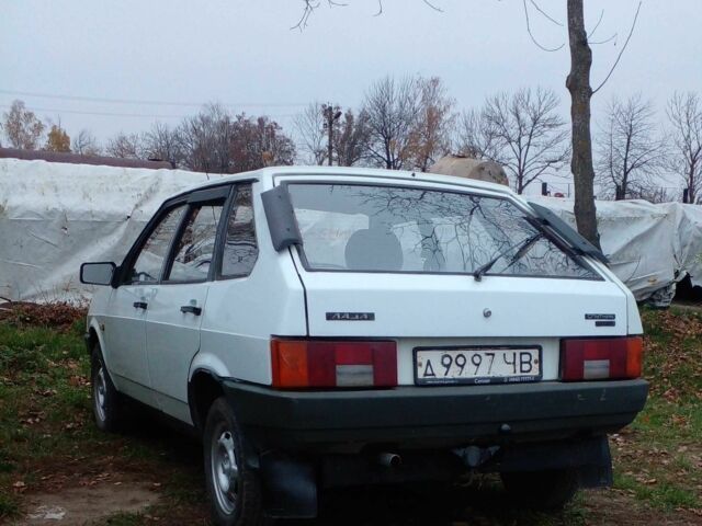 Белый ВАЗ 2109, объемом двигателя 0 л и пробегом 350 тыс. км за 1100 $, фото 5 на Automoto.ua