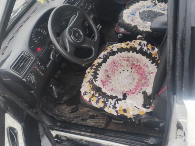 ВАЗ 2109 1991 в Фастове на Automoto.ua Белый ВАЗ 2109, объемом двигателя 1.5 л и пробегом 200 тыс. км за 761 $, фото 6 на Automoto.ua