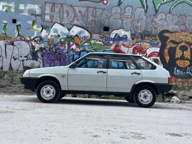 Белый ВАЗ 2109, объемом двигателя 1.5 л и пробегом 54 тыс. км за 2600 $, фото 6 на Automoto.ua