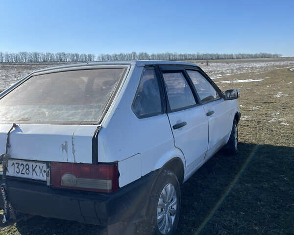 Білий ВАЗ 2109, об'ємом двигуна 1.5 л та пробігом 273 тис. км за 900 $, фото 10 на Automoto.ua