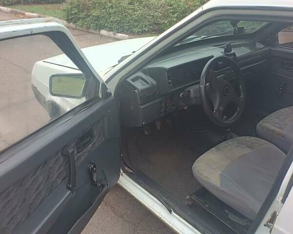 Белый ВАЗ 2109, объемом двигателя 1.5 л и пробегом 111 тыс. км за 800 $, фото 9 на Automoto.ua
