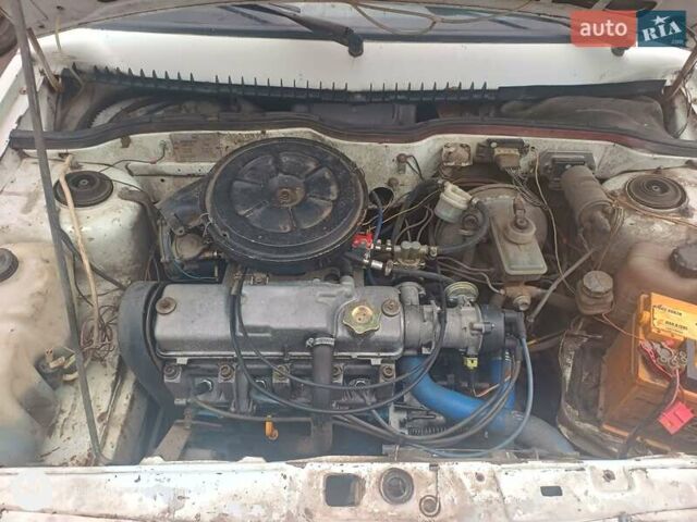 Белый ВАЗ 2109, объемом двигателя 1.5 л и пробегом 111 тыс. км за 800 $, фото 10 на Automoto.ua