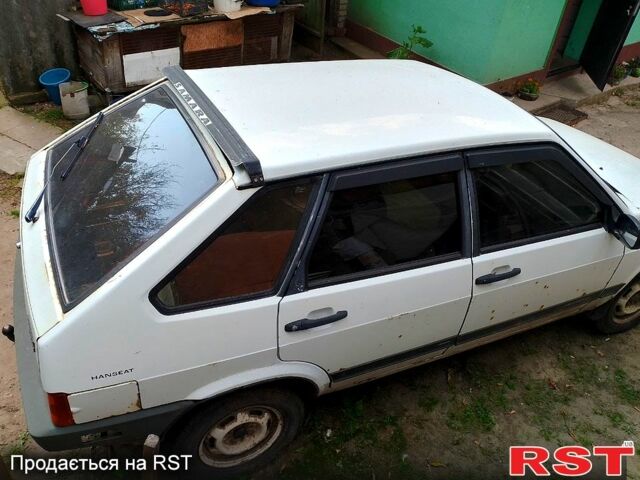 ВАЗ 2109 1991 в Сумах на Automoto.ua Белый ВАЗ 2109, объемом двигателя 1.5 л и пробегом 215 тыс. км за 800 $, фото 2 на Automoto.ua