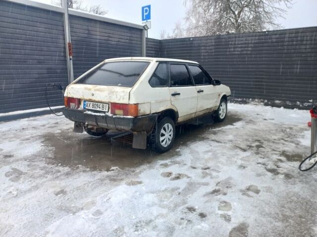 Білий ВАЗ 2109, об'ємом двигуна 1.5 л та пробігом 330 тис. км за 750 $, фото 3 на Automoto.ua