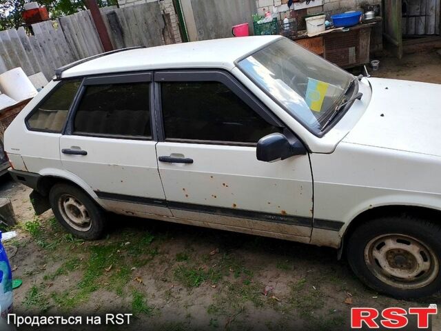 ВАЗ 2109 1991 в Сумах на Automoto.ua Белый ВАЗ 2109, объемом двигателя 1.5 л и пробегом 215 тыс. км за 800 $, фото 1 на Automoto.ua