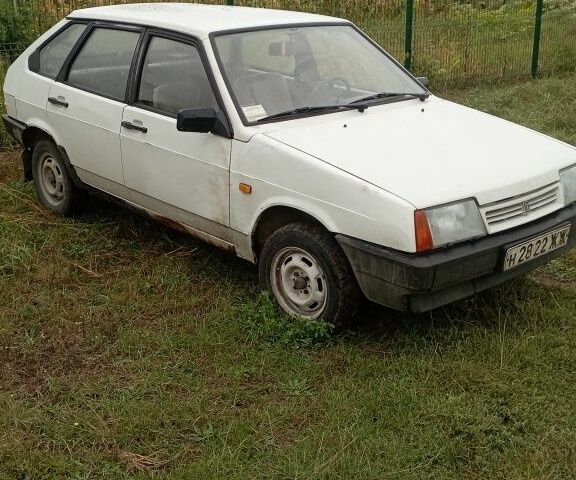 Белый ВАЗ 2109, объемом двигателя 0 л и пробегом 78 тыс. км за 1100 $, фото 1 на Automoto.ua