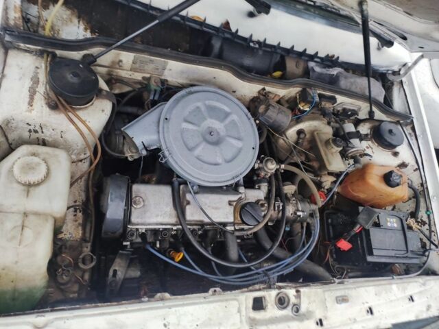 ВАЗ 2109 1991 в Фастове на Automoto.ua Белый ВАЗ 2109, объемом двигателя 1.5 л и пробегом 200 тыс. км за 761 $, фото 4 на Automoto.ua