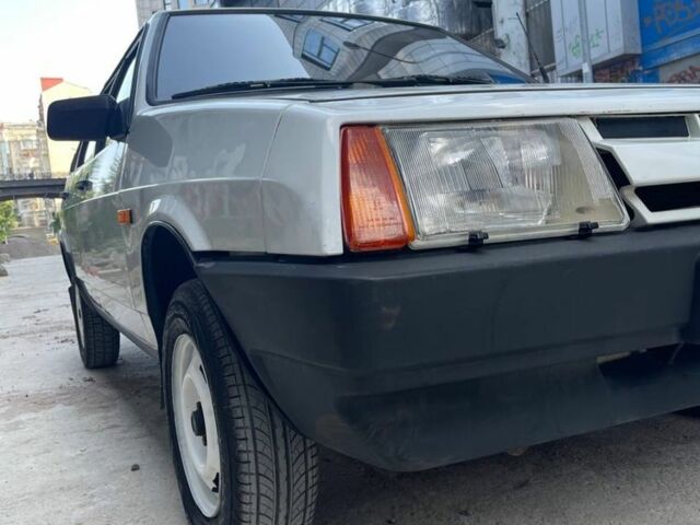 Белый ВАЗ 2109, объемом двигателя 1.5 л и пробегом 54 тыс. км за 2600 $, фото 2 на Automoto.ua