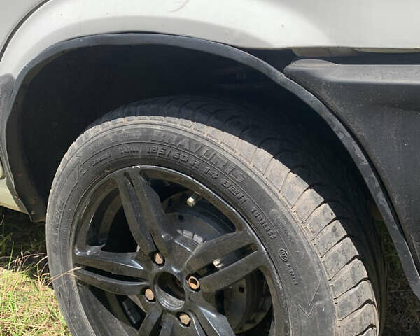 Белый ВАЗ 2109, объемом двигателя 1.3 л и пробегом 300 тыс. км за 700 $, фото 9 на Automoto.ua