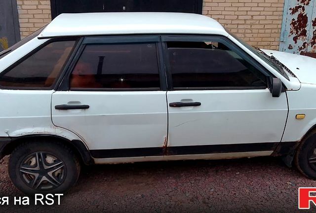 Білий ВАЗ 2109, об'ємом двигуна 1.1 л та пробігом 265 тис. км за 700 $, фото 2 на Automoto.ua