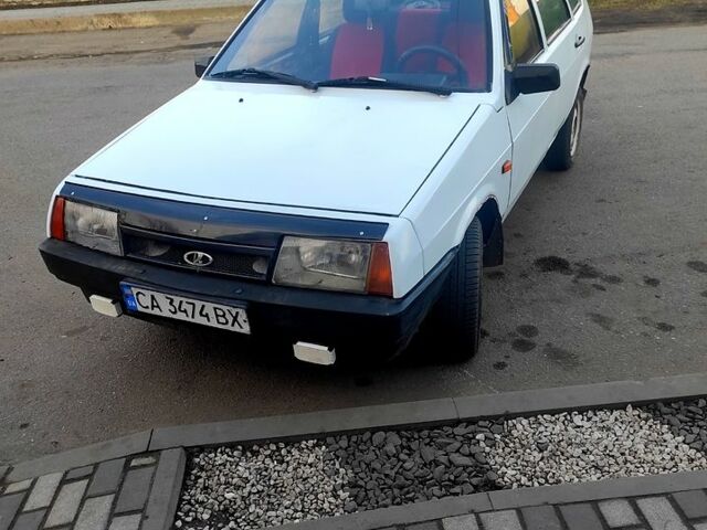 Белый ВАЗ 2109, объемом двигателя 1.3 л и пробегом 150 тыс. км за 1400 $, фото 1 на Automoto.ua