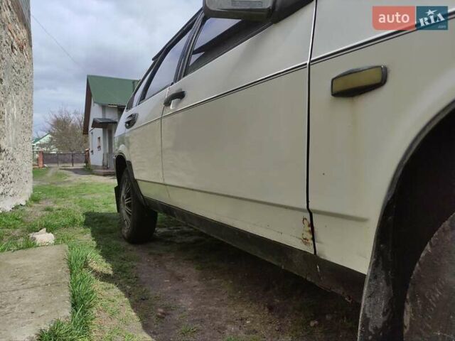 Белый ВАЗ 2109, объемом двигателя 1.1 л и пробегом 999 тыс. км за 850 $, фото 4 на Automoto.ua