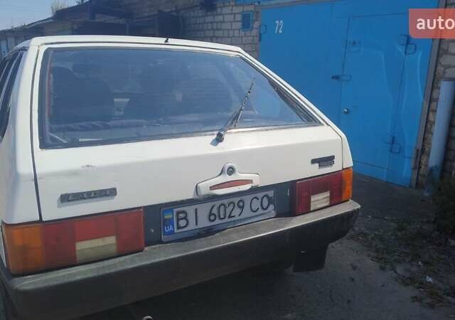 Белый ВАЗ 2109, объемом двигателя 1.5 л и пробегом 3 тыс. км за 1100 $, фото 4 на Automoto.ua