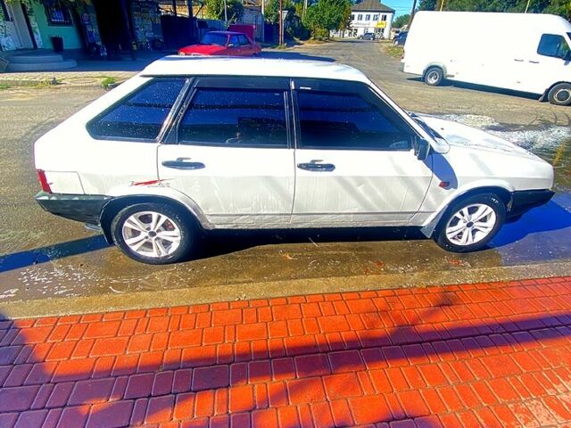 Белый ВАЗ 2109, объемом двигателя 1.5 л и пробегом 0 тыс. км за 1700 $, фото 1 на Automoto.ua