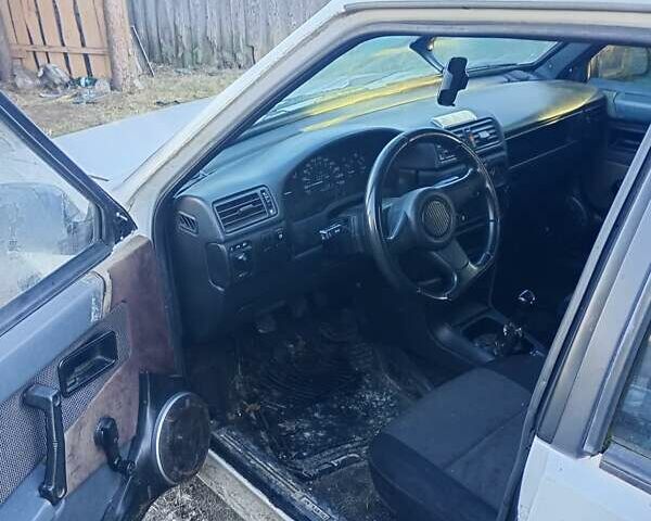 Белый ВАЗ 2109, объемом двигателя 1.3 л и пробегом 200 тыс. км за 600 $, фото 7 на Automoto.ua