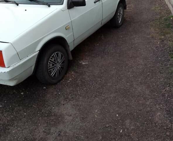 Білий ВАЗ 2109, об'ємом двигуна 1.5 л та пробігом 52 тис. км за 1350 $, фото 4 на Automoto.ua