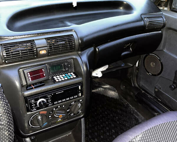 Белый ВАЗ 2109, объемом двигателя 1.5 л и пробегом 283 тыс. км за 826 $, фото 14 на Automoto.ua