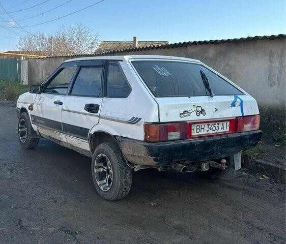 Белый ВАЗ 2109, объемом двигателя 1.3 л и пробегом 50 тыс. км за 949 $, фото 1 на Automoto.ua