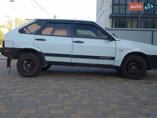 Білий ВАЗ 2109, об'ємом двигуна 1.5 л та пробігом 15 тис. км за 1199 $, фото 3 на Automoto.ua