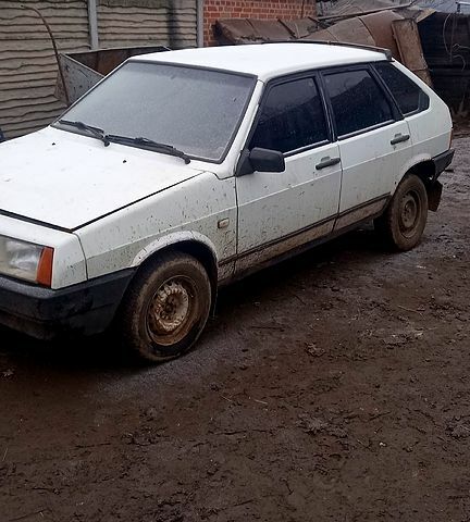 Белый ВАЗ 2109, объемом двигателя 1.5 л и пробегом 356 тыс. км за 700 $, фото 4 на Automoto.ua