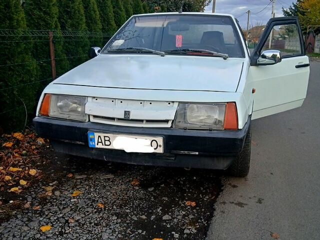 Белый ВАЗ 2109, объемом двигателя 1.5 л и пробегом 150 тыс. км за 650 $, фото 1 на Automoto.ua