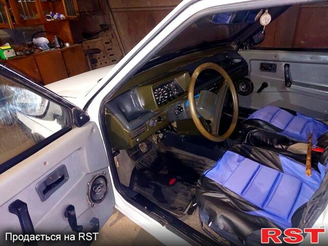 Белый ВАЗ 2109, объемом двигателя 1.3 л и пробегом 0 тыс. км за 1150 $, фото 3 на Automoto.ua