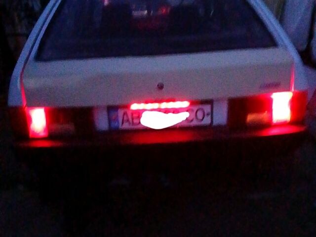 Белый ВАЗ 2109, объемом двигателя 1.5 л и пробегом 150 тыс. км за 650 $, фото 9 на Automoto.ua