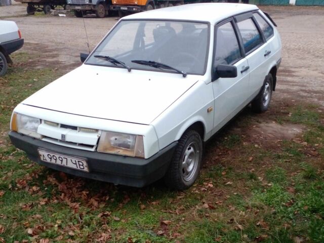 Белый ВАЗ 2109, объемом двигателя 0 л и пробегом 350 тыс. км за 1100 $, фото 1 на Automoto.ua