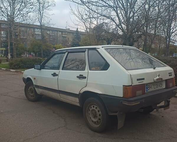 Белый ВАЗ 2109, объемом двигателя 1.5 л и пробегом 111 тыс. км за 800 $, фото 7 на Automoto.ua