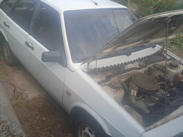 Белый ВАЗ 2109, объемом двигателя 0 л и пробегом 100 тыс. км за 700 $, фото 1 на Automoto.ua