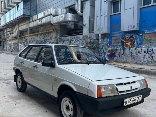 Белый ВАЗ 2109, объемом двигателя 1.5 л и пробегом 54 тыс. км за 2600 $, фото 5 на Automoto.ua