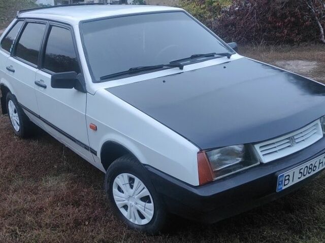 Белый ВАЗ 2109, объемом двигателя 1.3 л и пробегом 200 тыс. км за 1300 $, фото 5 на Automoto.ua