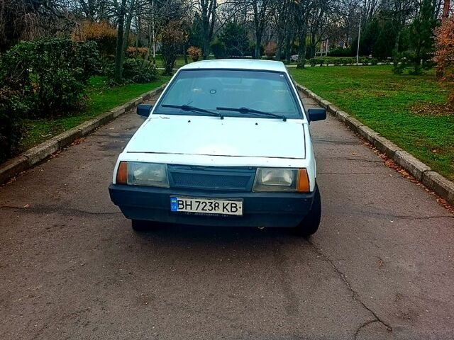 Белый ВАЗ 2109, объемом двигателя 1.5 л и пробегом 111 тыс. км за 800 $, фото 1 на Automoto.ua