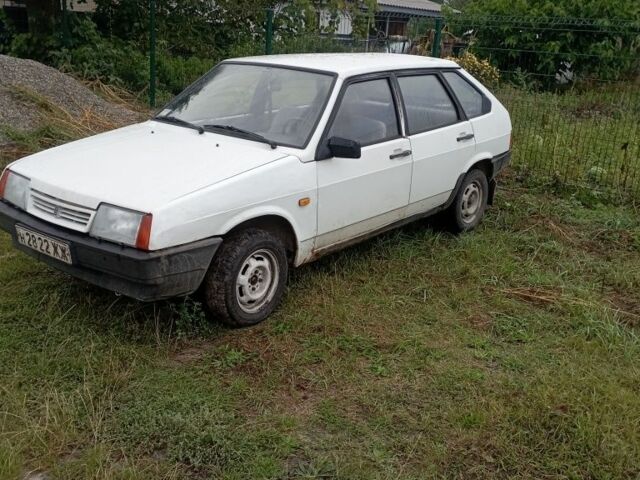 Белый ВАЗ 2109, объемом двигателя 0 л и пробегом 78 тыс. км за 1100 $, фото 2 на Automoto.ua