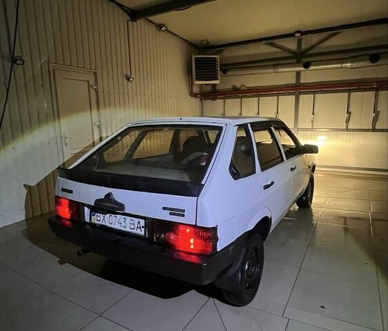 Белый ВАЗ 2109, объемом двигателя 1.1 л и пробегом 60 тыс. км за 550 $, фото 4 на Automoto.ua