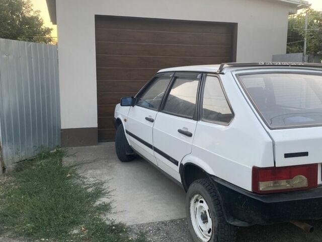Белый ВАЗ 2109, объемом двигателя 1.6 л и пробегом 1 тыс. км за 1250 $, фото 3 на Automoto.ua