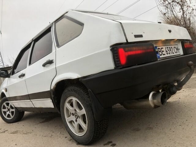 Білий ВАЗ 2109, об'ємом двигуна 1.3 л та пробігом 359 тис. км за 1300 $, фото 3 на Automoto.ua