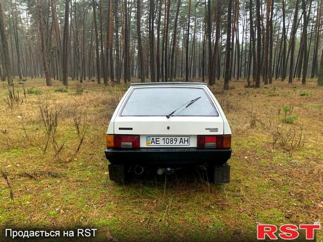 Белый ВАЗ 2109, объемом двигателя 1.5 л и пробегом 120 тыс. км за 900 $, фото 5 на Automoto.ua