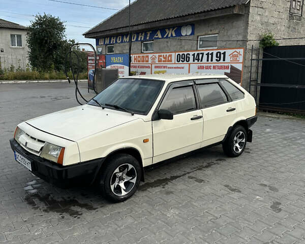 Белый ВАЗ 2109, объемом двигателя 1.3 л и пробегом 220 тыс. км за 1900 $, фото 3 на Automoto.ua