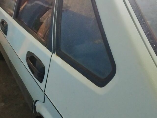 Белый ВАЗ 2109, объемом двигателя 1.5 л и пробегом 61 тыс. км за 1600 $, фото 1 на Automoto.ua