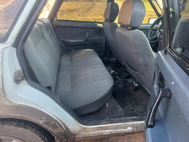 Белый ВАЗ 2109, объемом двигателя 0 л и пробегом 300 тыс. км за 1000 $, фото 7 на Automoto.ua