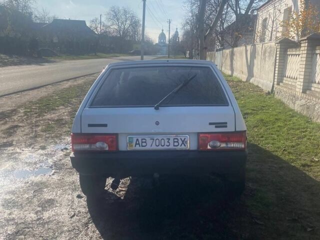 Белый ВАЗ 2109, объемом двигателя 1.5 л и пробегом 1000 тыс. км за 1500 $, фото 3 на Automoto.ua