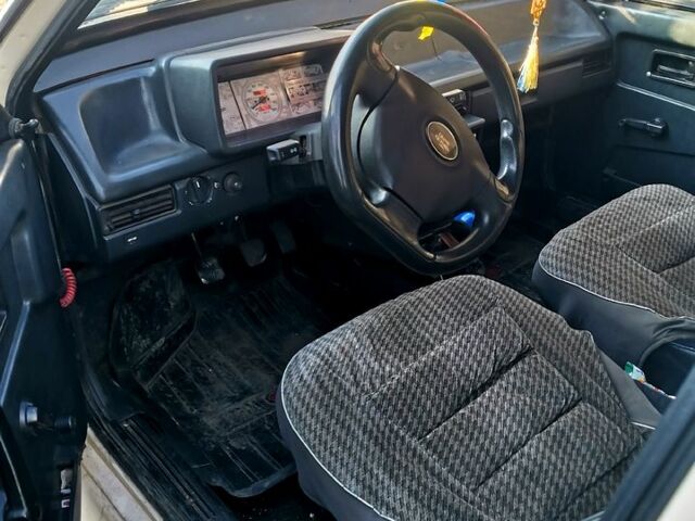 Белый ВАЗ 2109, объемом двигателя 1.5 л и пробегом 200 тыс. км за 900 $, фото 4 на Automoto.ua