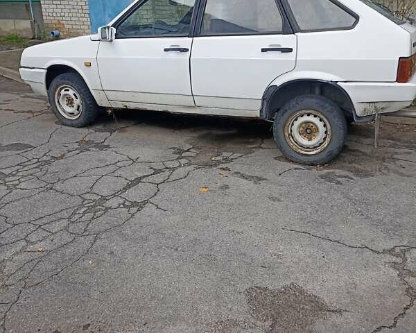 Белый ВАЗ 2109, объемом двигателя 1.3 л и пробегом 140 тыс. км за 828 $, фото 1 на Automoto.ua