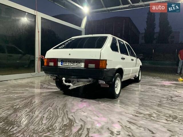 Белый ВАЗ 2109, объемом двигателя 1.3 л и пробегом 47 тыс. км за 1300 $, фото 1 на Automoto.ua