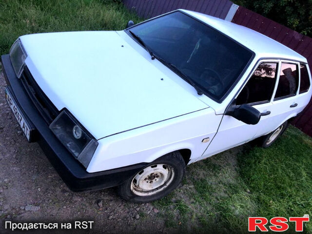 Белый ВАЗ 2109, объемом двигателя 1.3 л и пробегом 300 тыс. км за 800 $, фото 9 на Automoto.ua