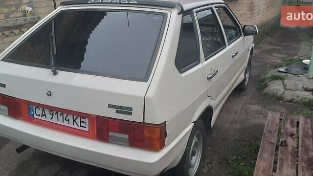 Белый ВАЗ 2109, объемом двигателя 1.3 л и пробегом 125 тыс. км за 1300 $, фото 2 на Automoto.ua